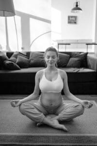 SchwangerenYoga Meditation